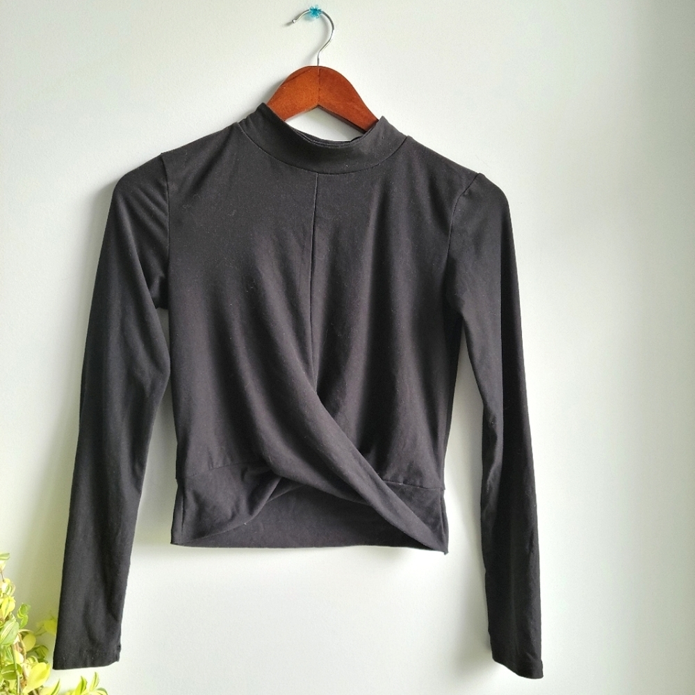 Razzle Dazzle Mock Neck Long Sleeve - Size US S